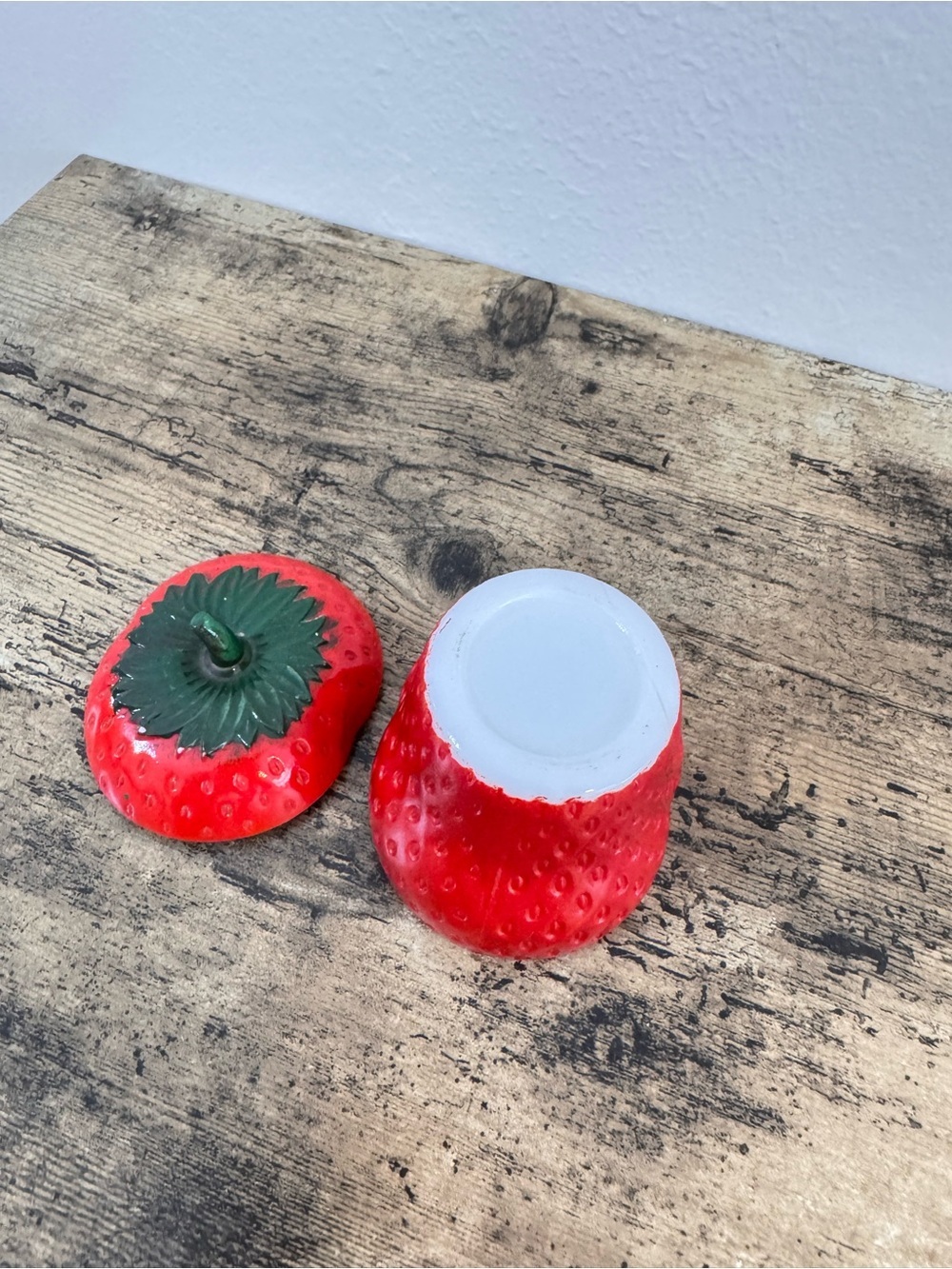Strawberry Glass Dish with Lid | Red Strawberry Trinket Box - Picture 10 of 10